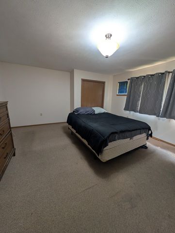 1012 W Winder Ln, Spokane, WA 99224