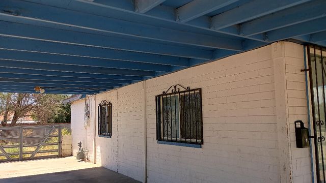 8922 CLAREMONT Avenue NE, Albuquerque, NM 87112