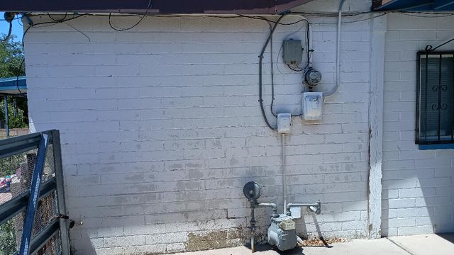 8922 CLAREMONT Avenue NE, Albuquerque, NM 87112