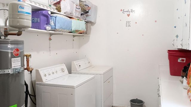 8922 CLAREMONT Avenue NE, Albuquerque, NM 87112