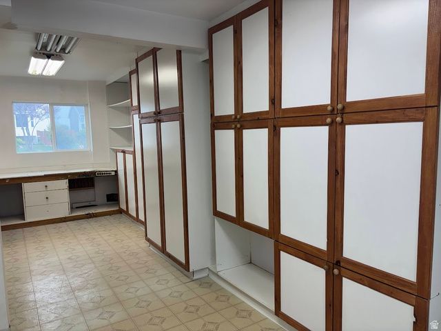 7242 S CALLIE DR, West Jordan, UT 84084