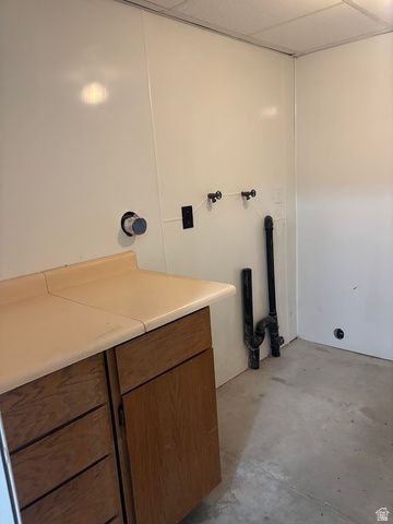 7242 S CALLIE DR, West Jordan, UT 84084