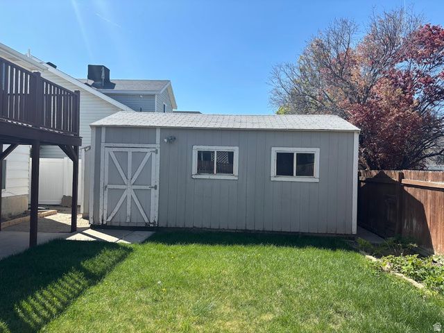 7242 S CALLIE DR, West Jordan, UT 84084