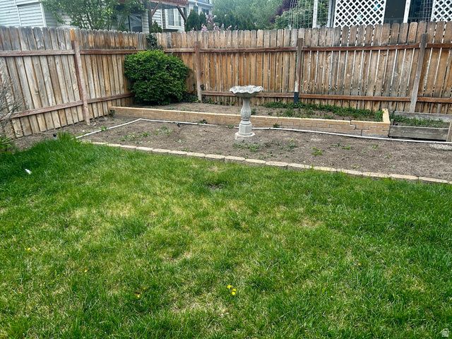 7242 S CALLIE DR, West Jordan, UT 84084