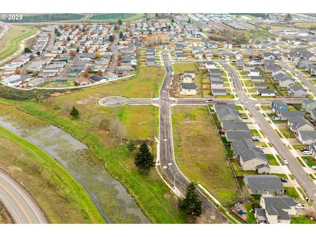 2008 Henderson Way, Longview, WA 98632