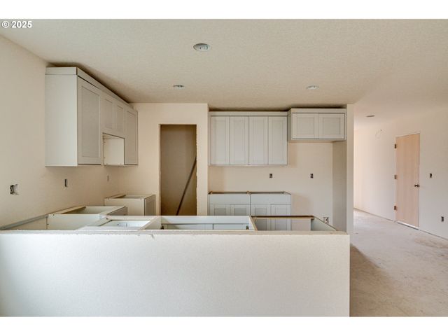 2008 Henderson Way, Longview, WA 98632