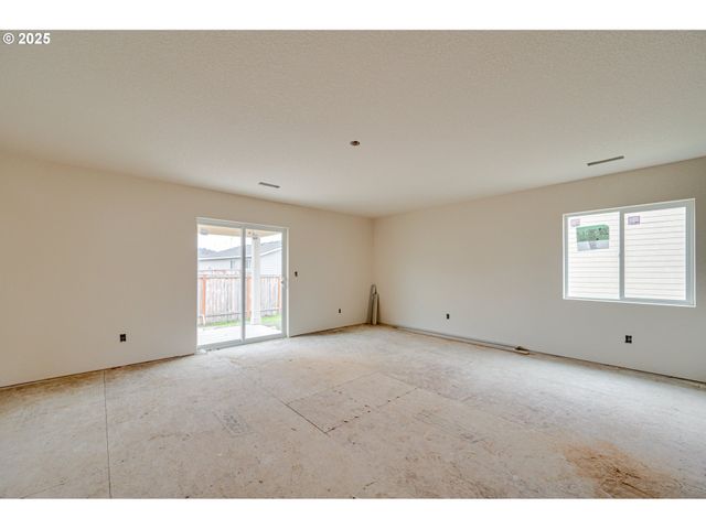 2008 Henderson Way, Longview, WA 98632