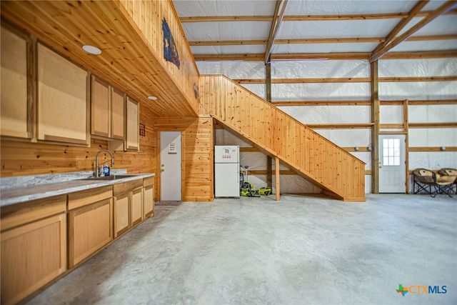 185 E Tiki Drive, Seadrift, TX 77983