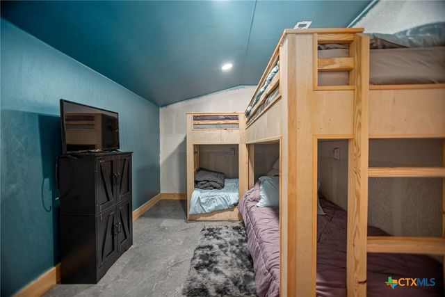 185 E Tiki Drive, Seadrift, TX 77983