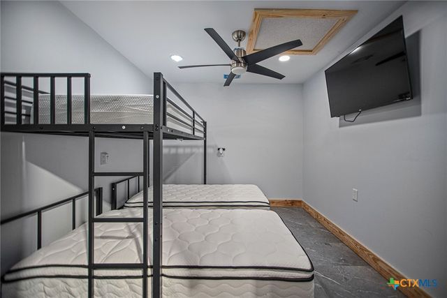 185 E Tiki Drive, Seadrift, TX 77983