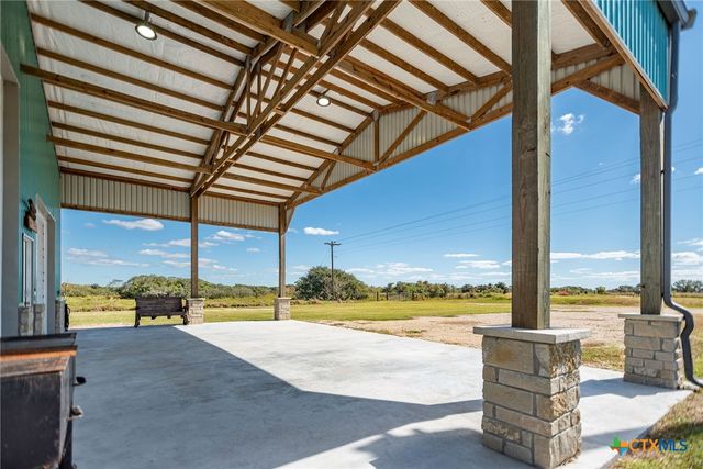 185 E Tiki Drive, Seadrift, TX 77983