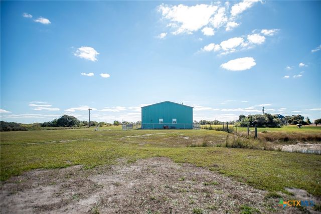 185 E Tiki Drive, Seadrift, TX 77983
