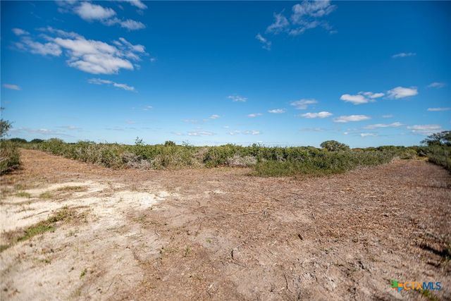 185 E Tiki Drive, Seadrift, TX 77983