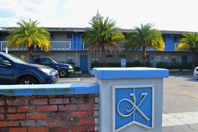 491 NW 42nd Avenue 4, Plantation, FL 33317