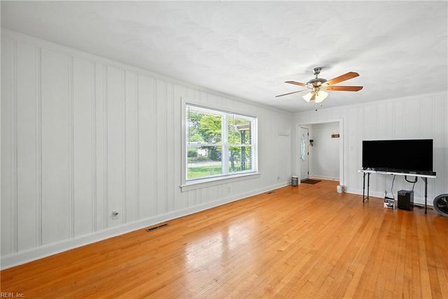 133 Haven DR, Norfolk, VA 23503
