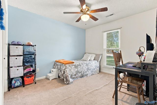 105 Laredo Circle, Huntsville, AL 35811