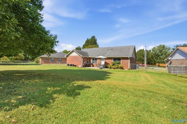 105 Laredo Circle, Huntsville, AL 35811