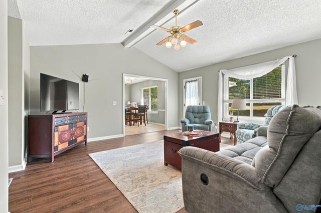 105 Laredo Circle, Huntsville, AL 35811