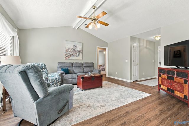 105 Laredo Circle, Huntsville, AL 35811