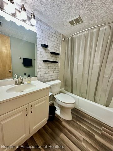 2006 Lakeview Drive, Sebring, FL 33870