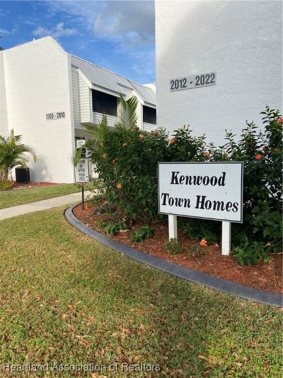 2006 Lakeview Drive, Sebring, FL 33870
