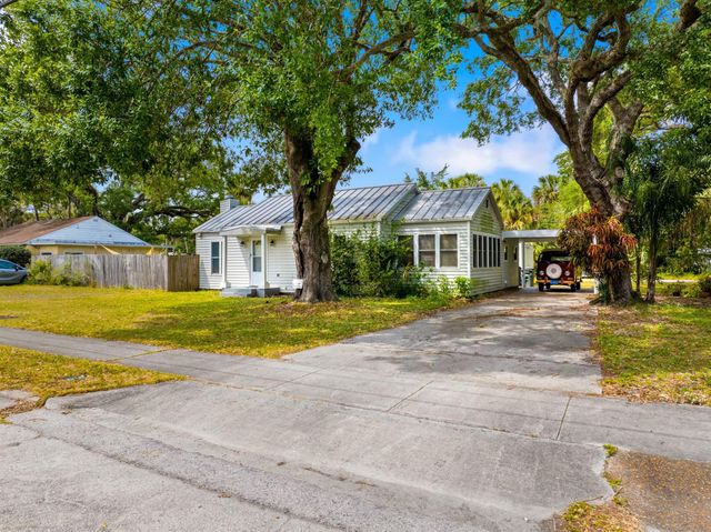 806 Citrus Avenue, Fort Pierce, FL 34950