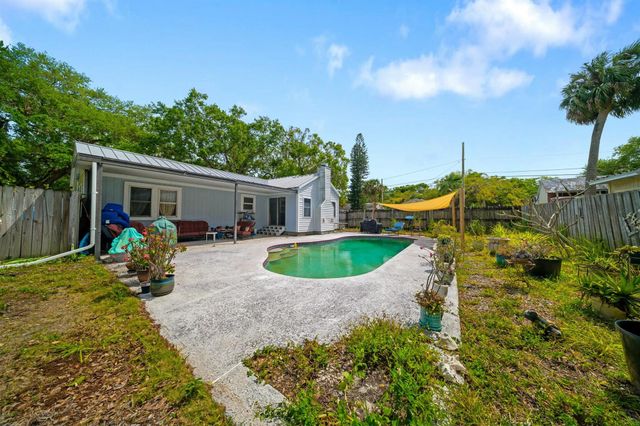 806 Citrus Avenue, Fort Pierce, FL 34950