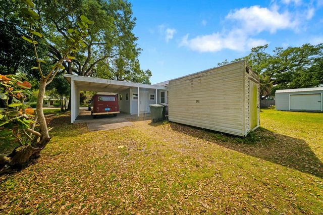 806 Citrus Avenue, Fort Pierce, FL 34950