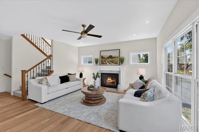923 Poinsetta Lane, Kirkwood, MO 63122