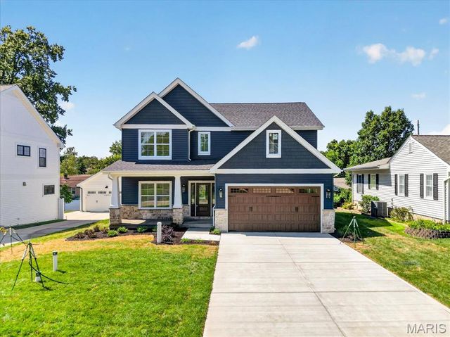 923 Poinsetta Lane, Kirkwood, MO 63122