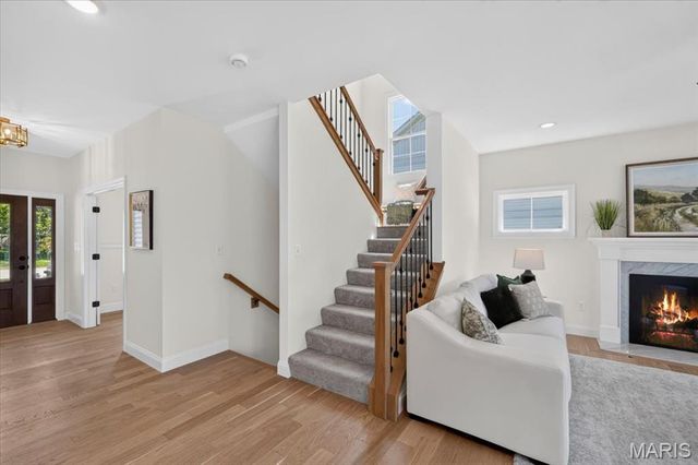 923 Poinsetta Lane, Kirkwood, MO 63122