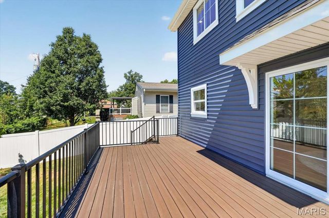 923 Poinsetta Lane, Kirkwood, MO 63122