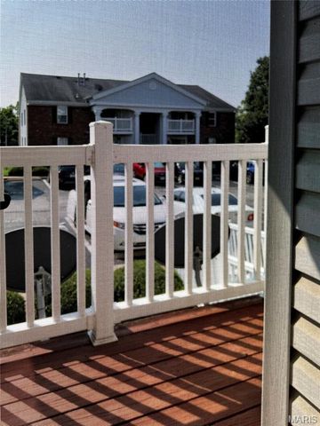 1960 Marine Terrace Drive H, Maryland Heights, MO 63146