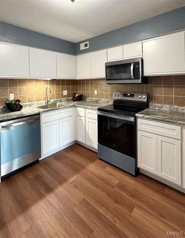 1960 Marine Terrace Drive H, Maryland Heights, MO 63146