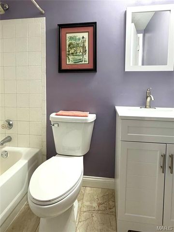 1960 Marine Terrace Drive H, Maryland Heights, MO 63146