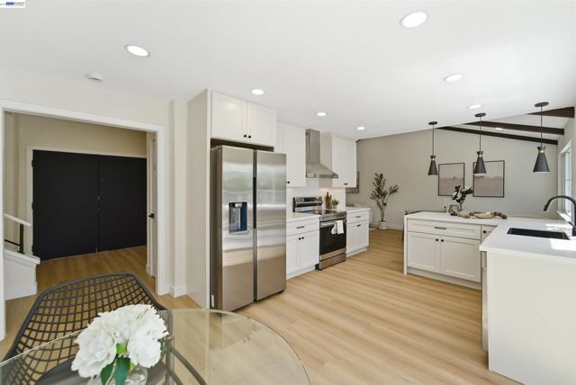 402 Avenida Arboles, San Jose, CA 95123