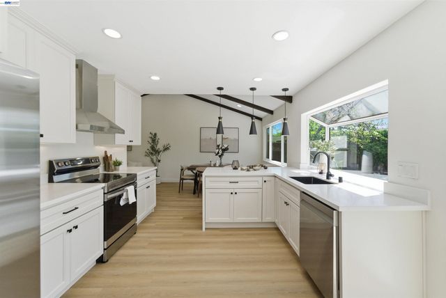 402 Avenida Arboles, San Jose, CA 95123