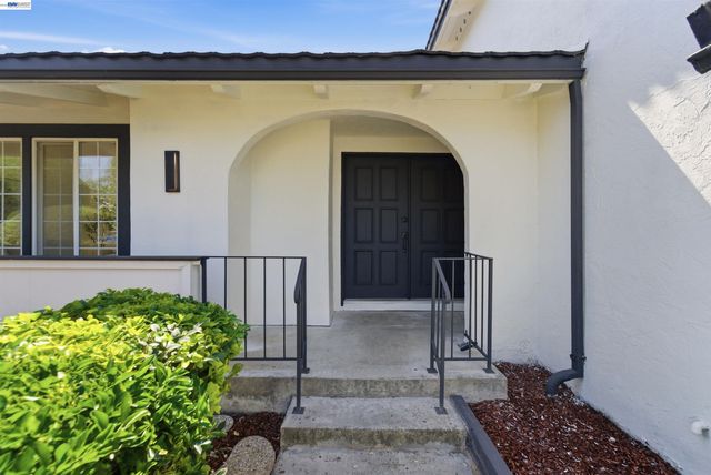 402 Avenida Arboles, San Jose, CA 95123