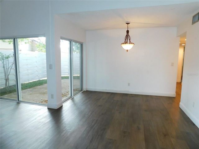 2561 FOREST RUN COURT, Clearwater, FL 33761