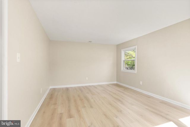 125 N LINCOLN AVE, Sterling, VA 20164