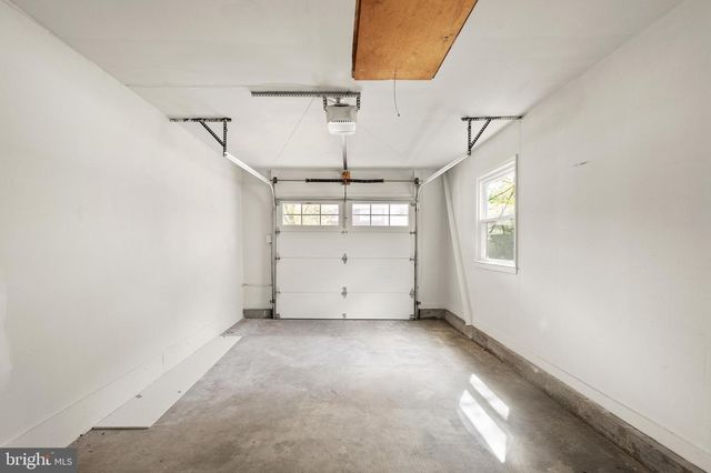 125 N LINCOLN AVE, Sterling, VA 20164