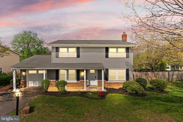 125 N LINCOLN AVE, Sterling, VA 20164