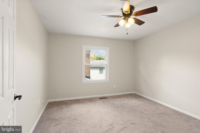 125 N LINCOLN AVE, Sterling, VA 20164