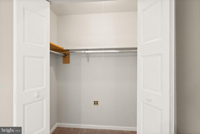 125 N LINCOLN AVE, Sterling, VA 20164
