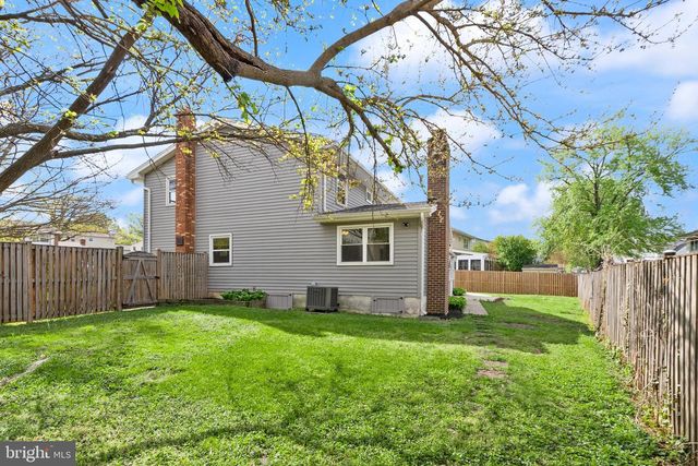 125 N LINCOLN AVE, Sterling, VA 20164