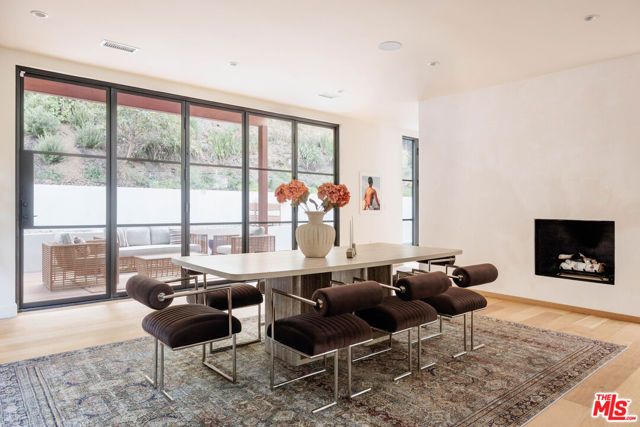 1937 N Beverly Drive, Beverly Hills, CA 90210