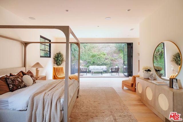 1937 N Beverly Drive, Beverly Hills, CA 90210