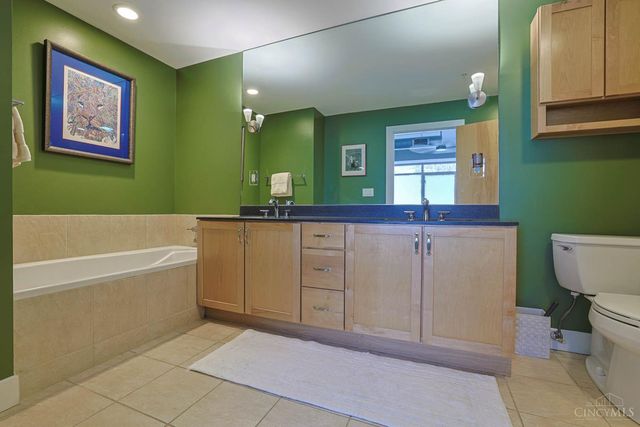 2260 Riverside Drive, Cincinnati, OH 45202