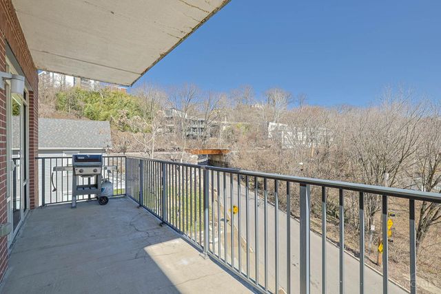 2260 Riverside Drive, Cincinnati, OH 45202