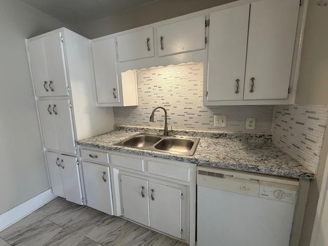 1901 LUCILE AVENUE, Wichita Falls, TX 76308